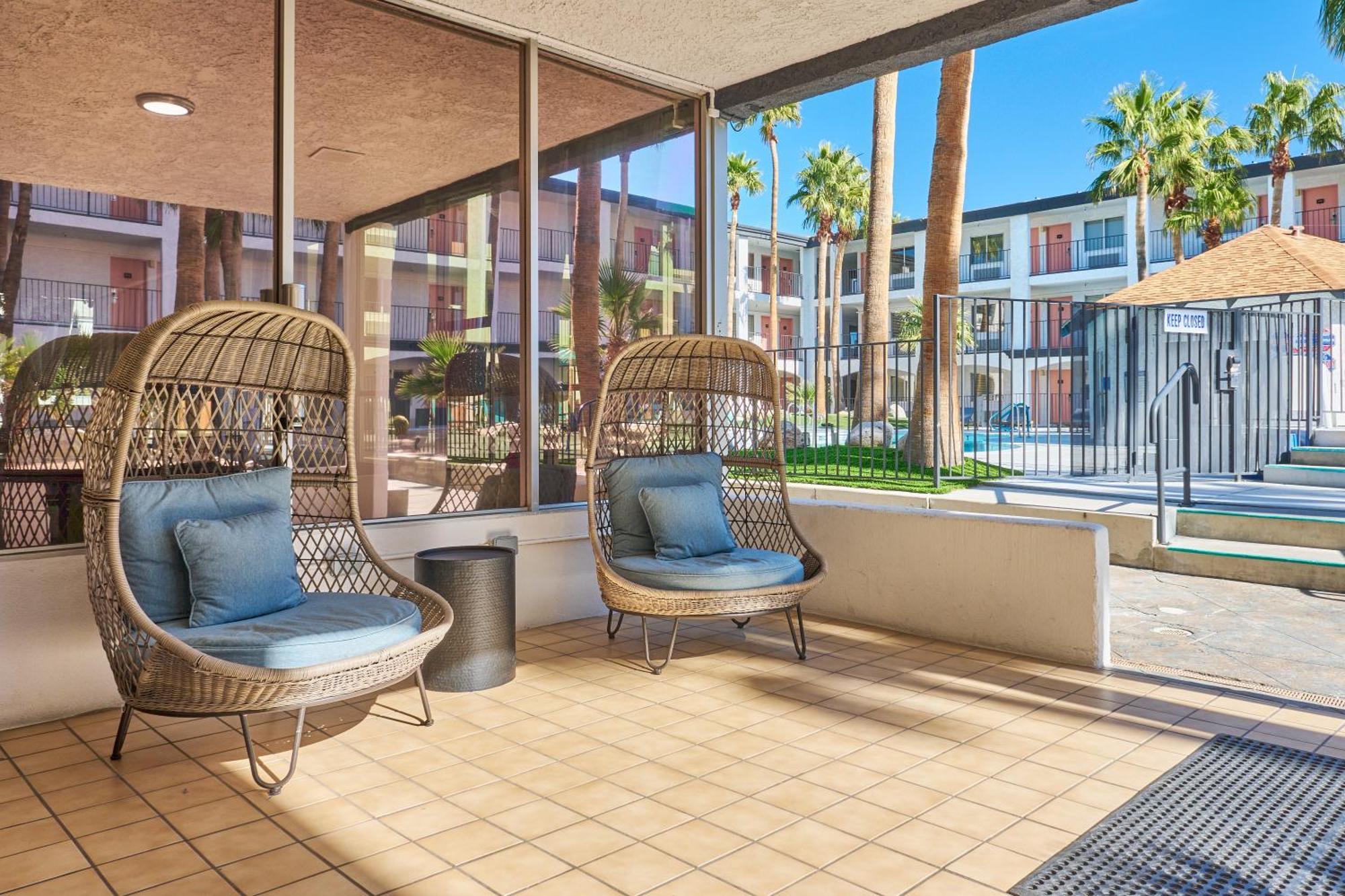 Aqua Soleil Hotel And Mineral Water Spa Дезерт-Хот-Спрингс Экстерьер фото